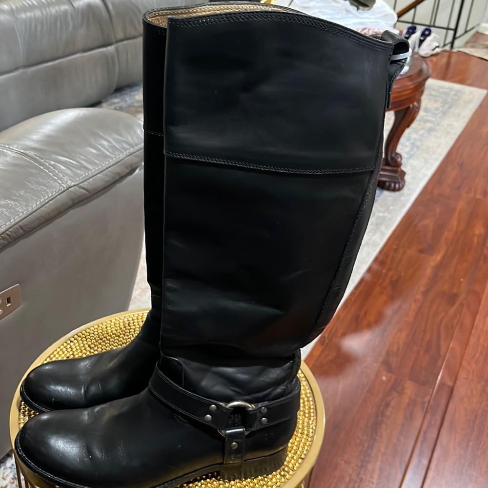 Women Frye boots